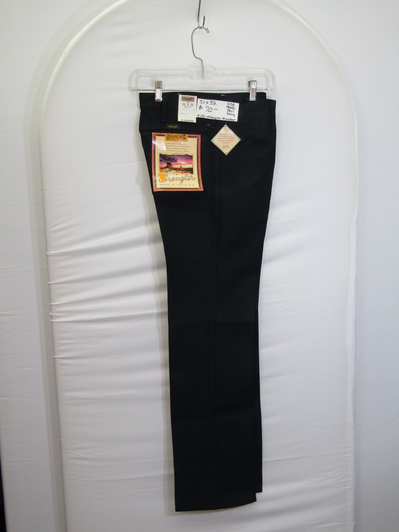 1980's Western Wear Ranchers Boot Mens Wranglers 31 x 32 Polyester Navy Made in the USA