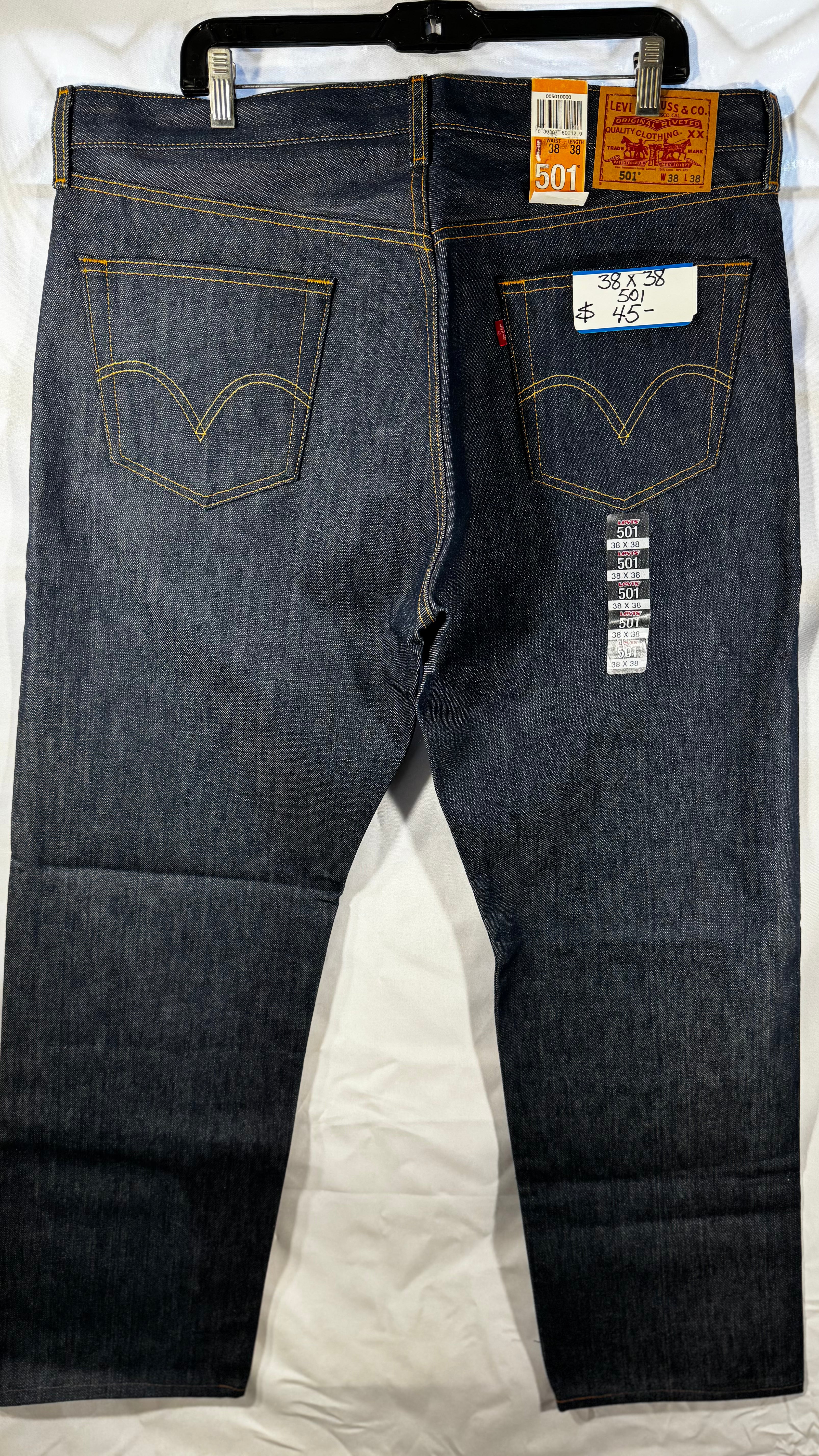 Mens Jeans Levis 501 NWT 38x38