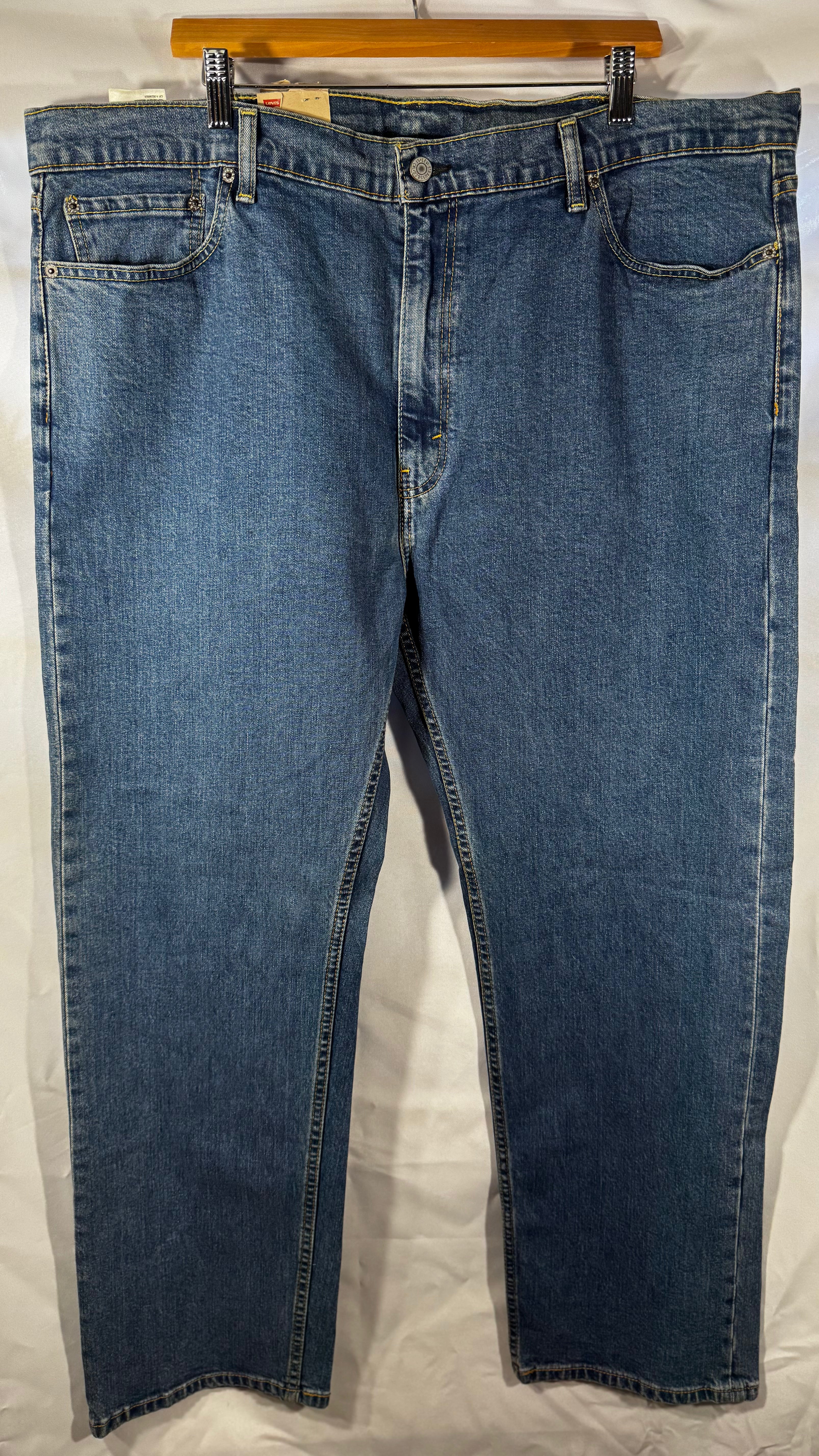 Mens Jeans - Levis 505 44 x 32 - NWT