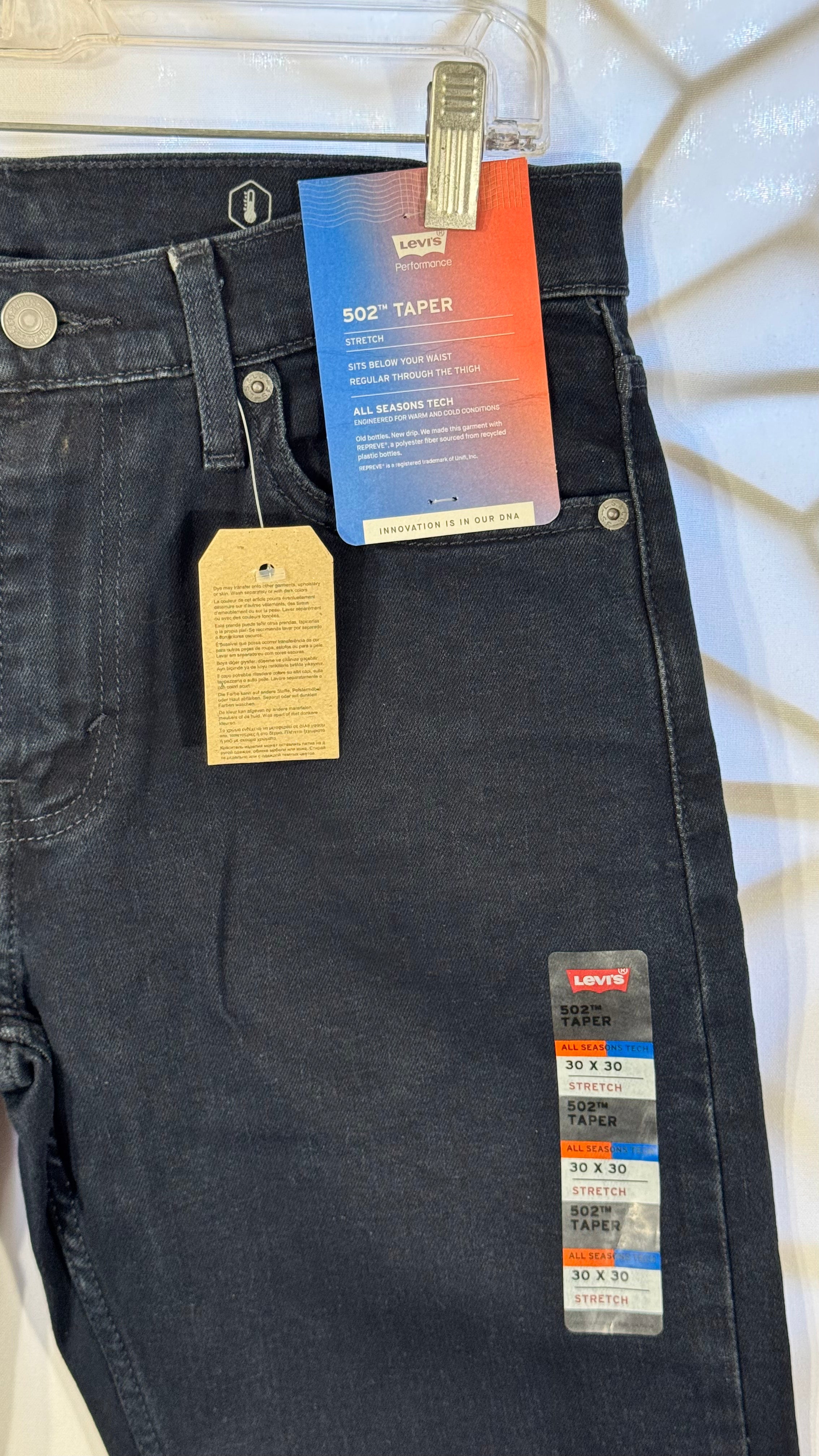 Mens Jeans - Levis 502 30 x 30 - NWT