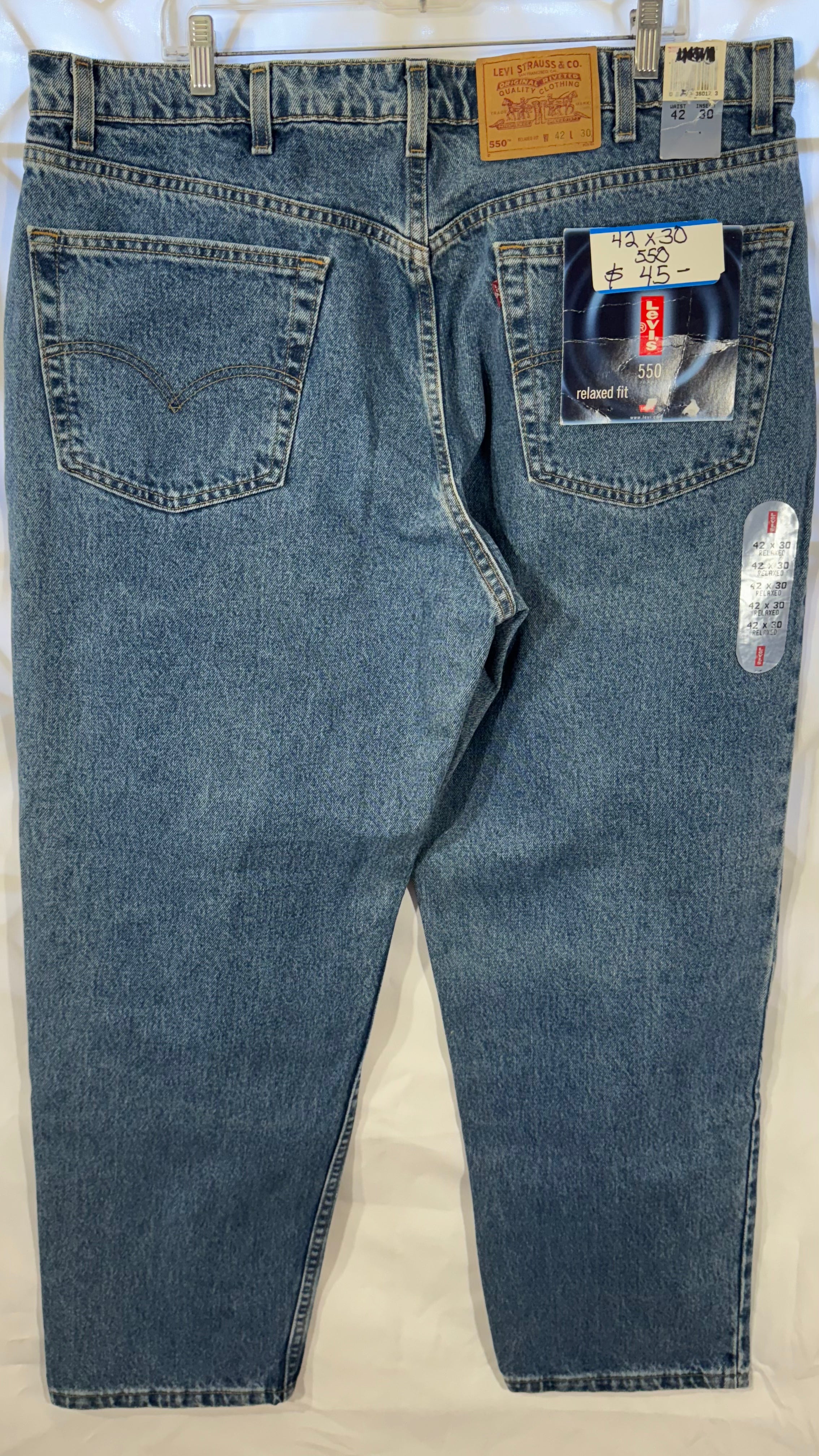 Mens Jeans Levis 550 42x30 stonewash