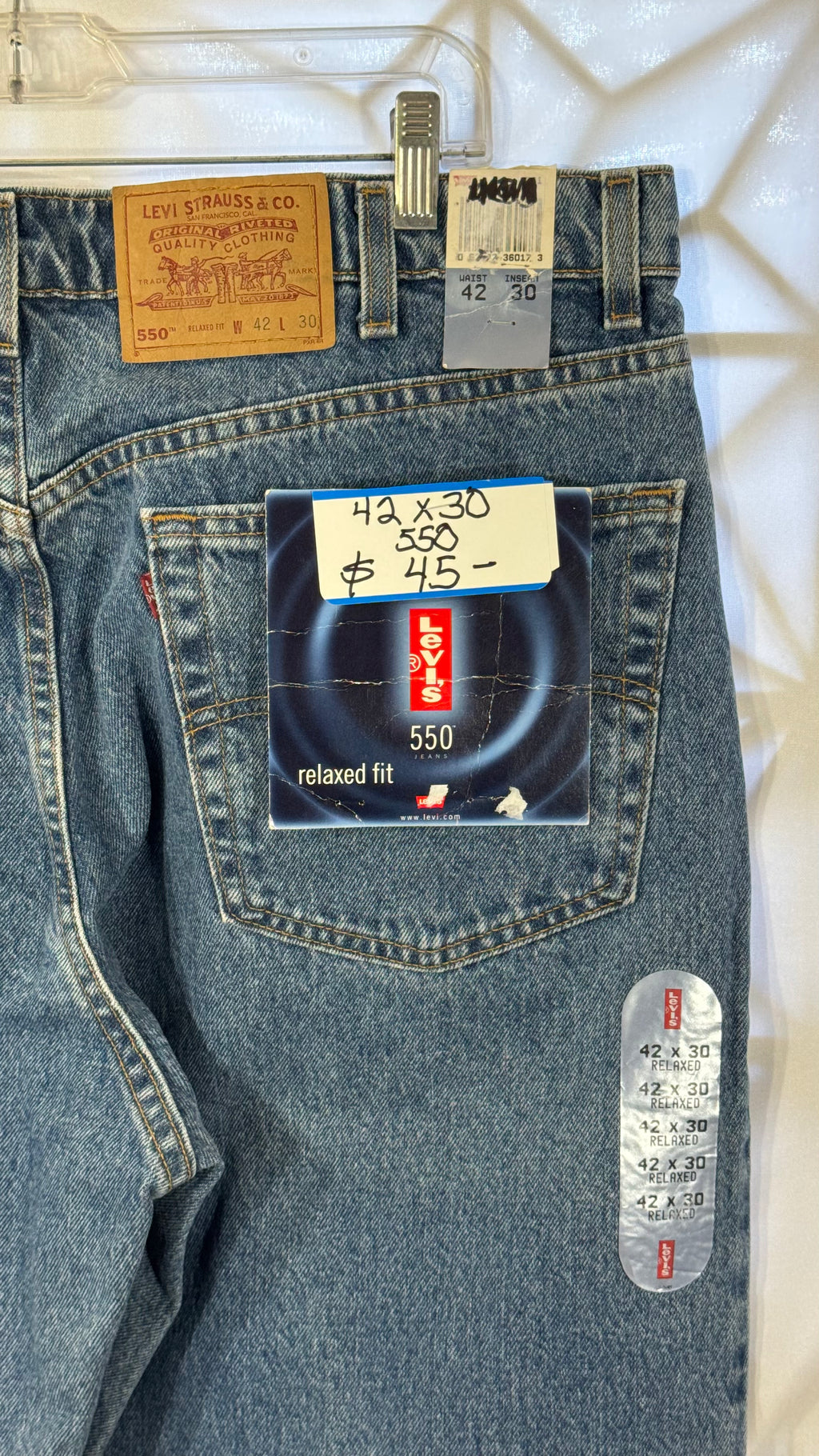 Mens Jeans Levis 550 42x30 stonewash