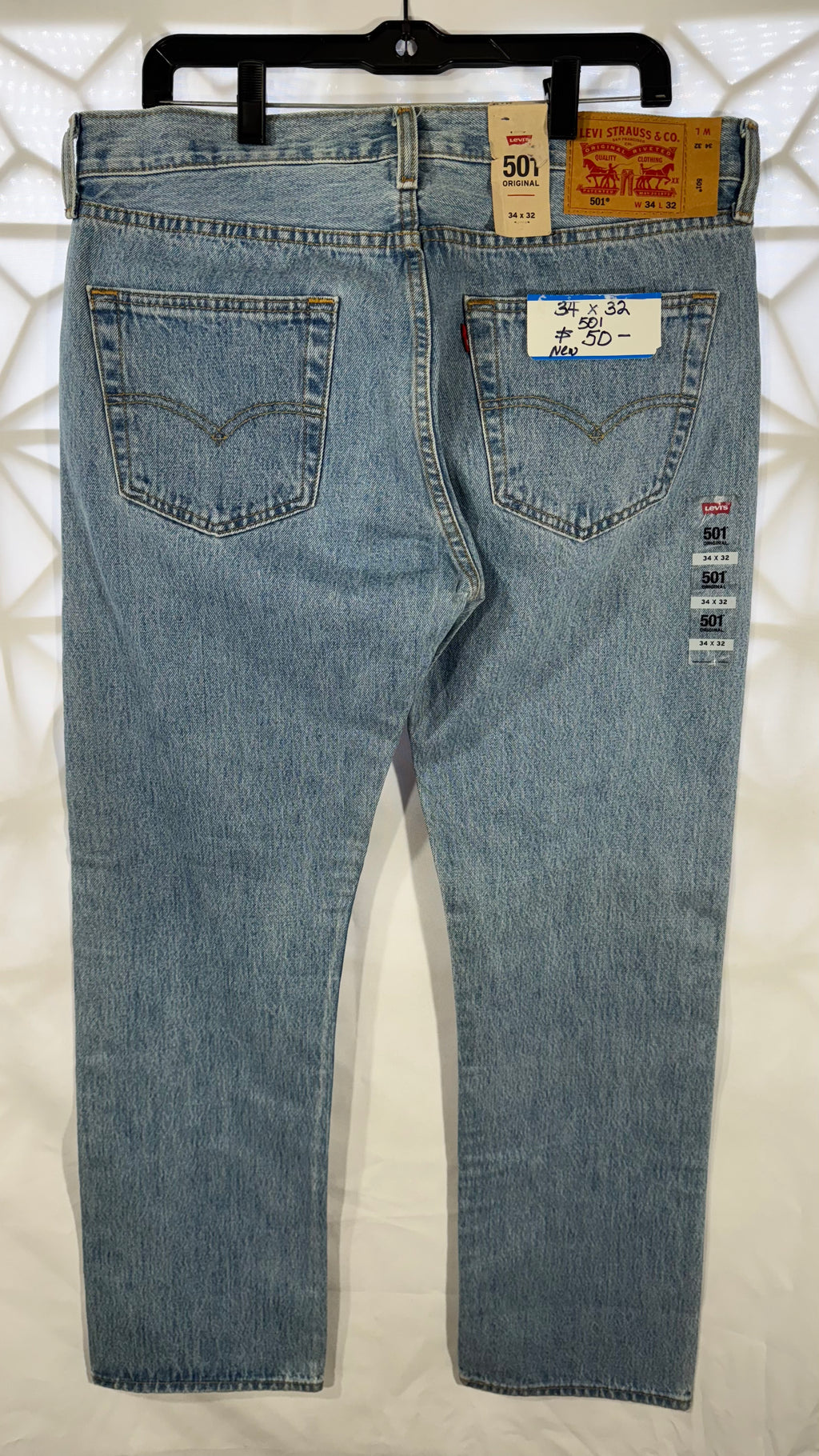 Mens Jeans - Levis 501 34 x 32 - NWT stonewash