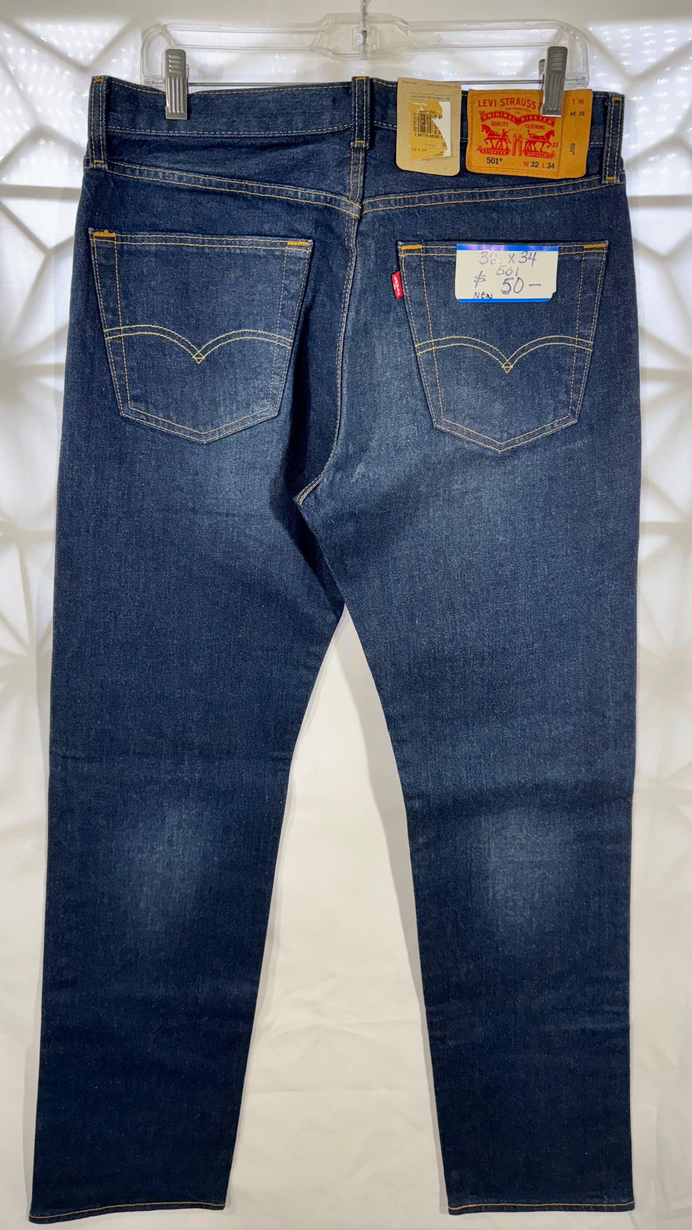 Mens Jeans - Levis 501 32 x 34 - NWT Blue