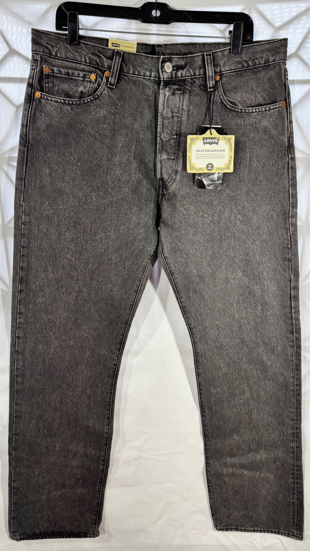 Mens Jeans Levis 501 SkateBoarding NWT 36x34