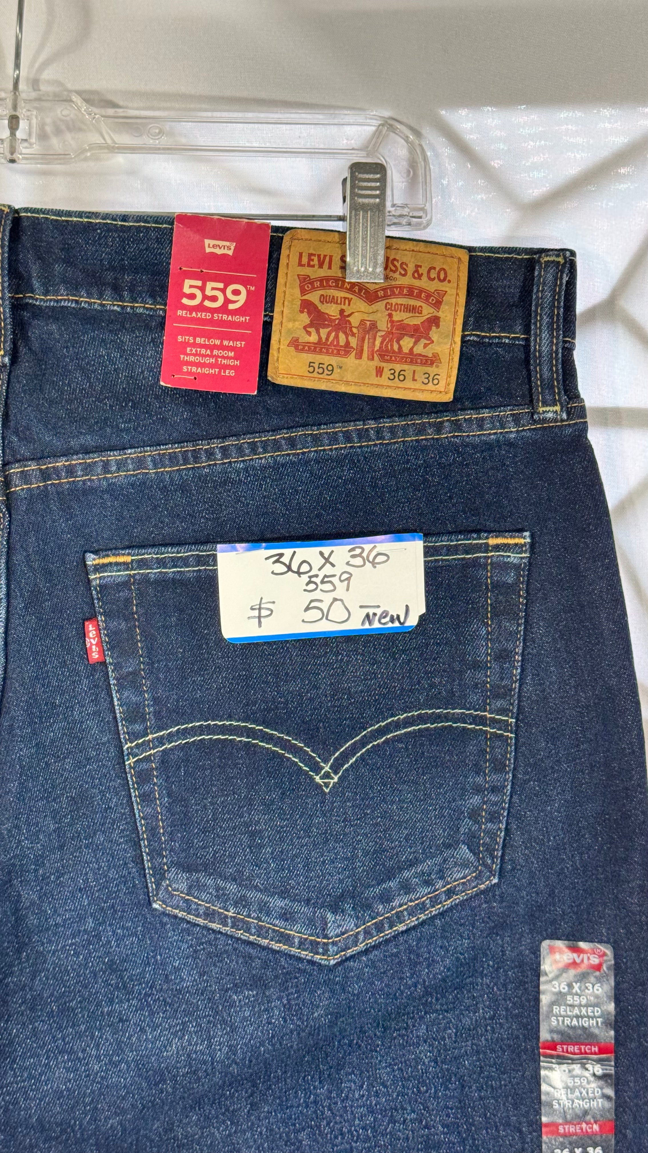 Mens Jeans Levis 559 36x36 New with Tag