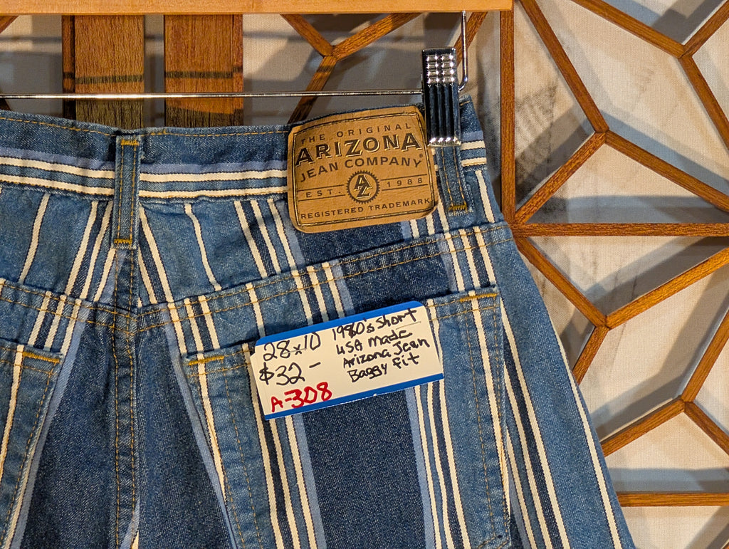 1980's Made in USA - 28x10 - Arizona Jean Company Jort- Baggy Fit