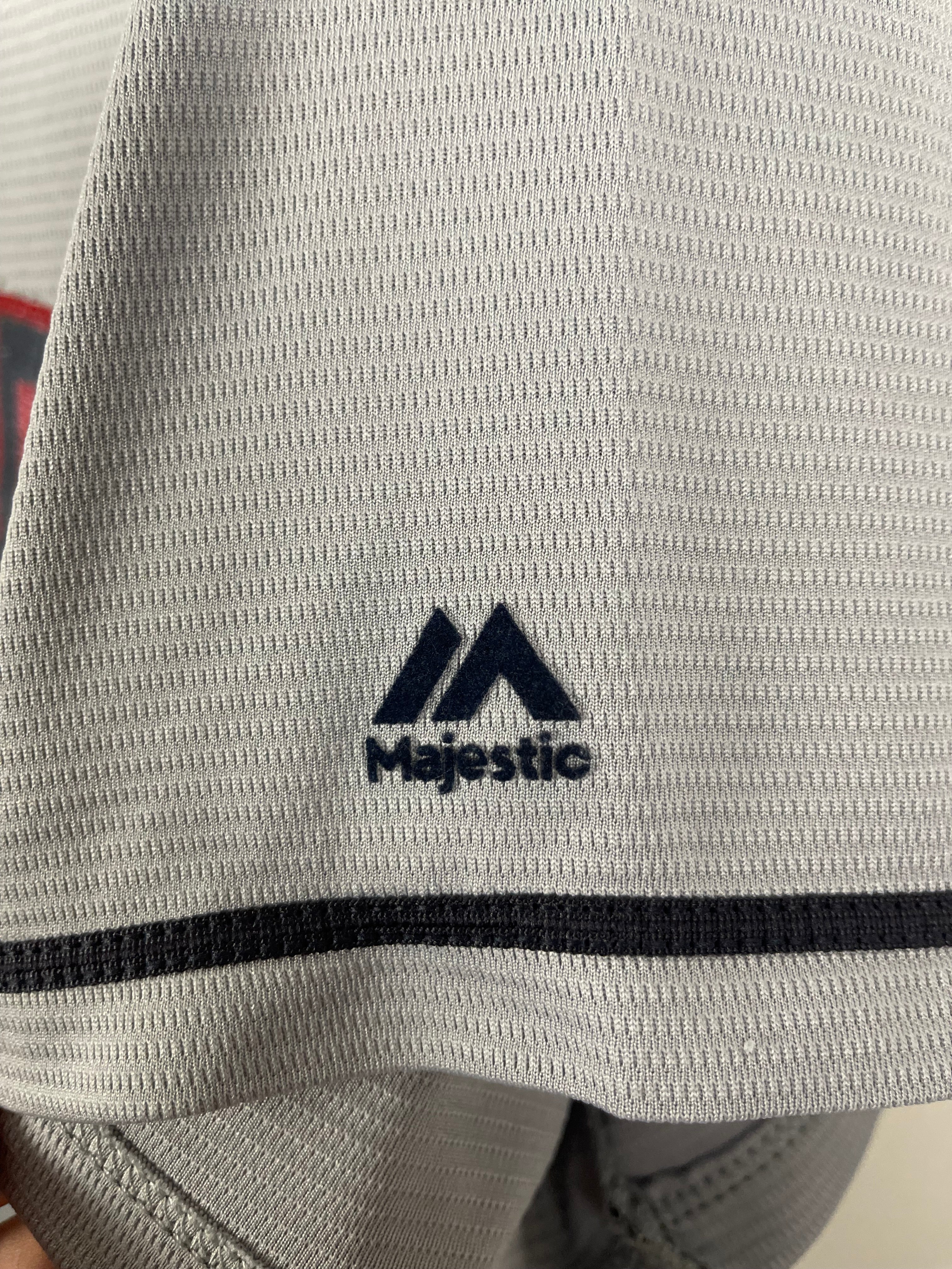 Vintage 90's Cleveland Indians Classic  Majestic Baseball Jersey (Size L)